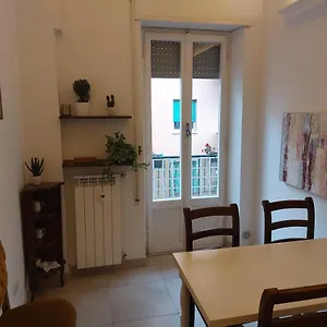 Casa Giova: Bilocale Con Balcone Al Gianicolo , Roma Italia