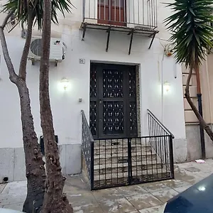 Stanza Sicilia Bedda , Palermo Italia